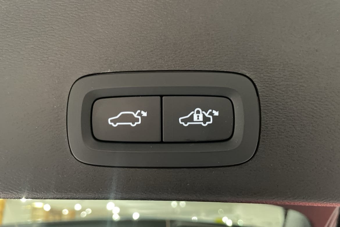 Volvo XC40 B3 Plus Dark 2026, kuva 14/15