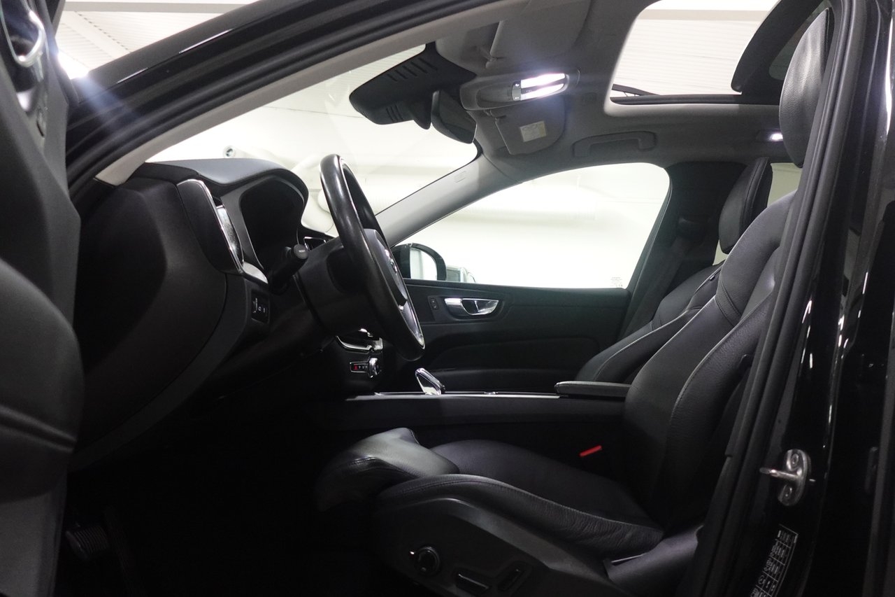 Volvo XC60 T6 Inscription 2022, photo 4/10
