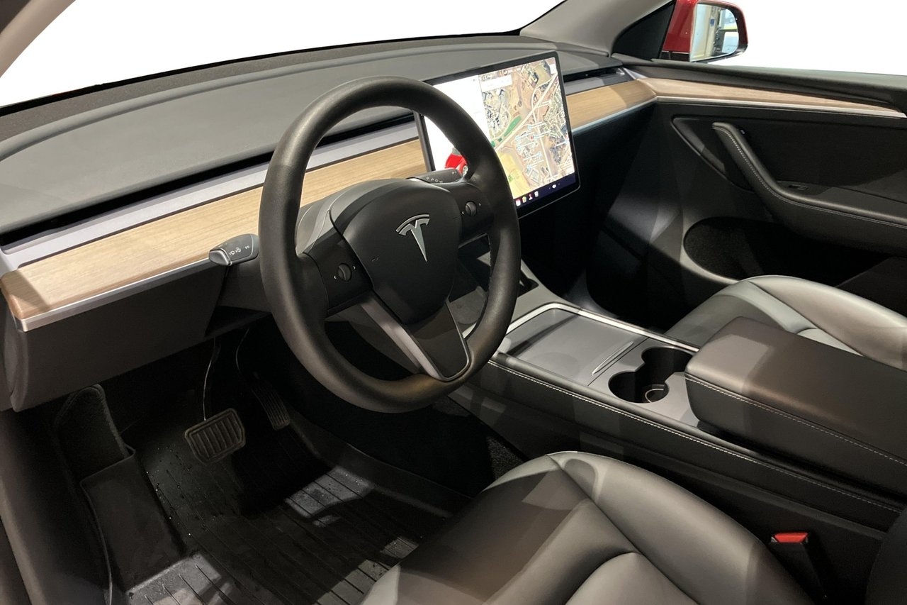 Tesla Model Y 2021, kuva 6/10