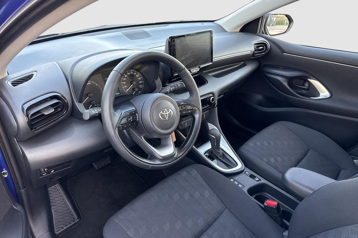 Toyota Yaris 1.5 Hybrid 116 Life 2025, bild 7/10
