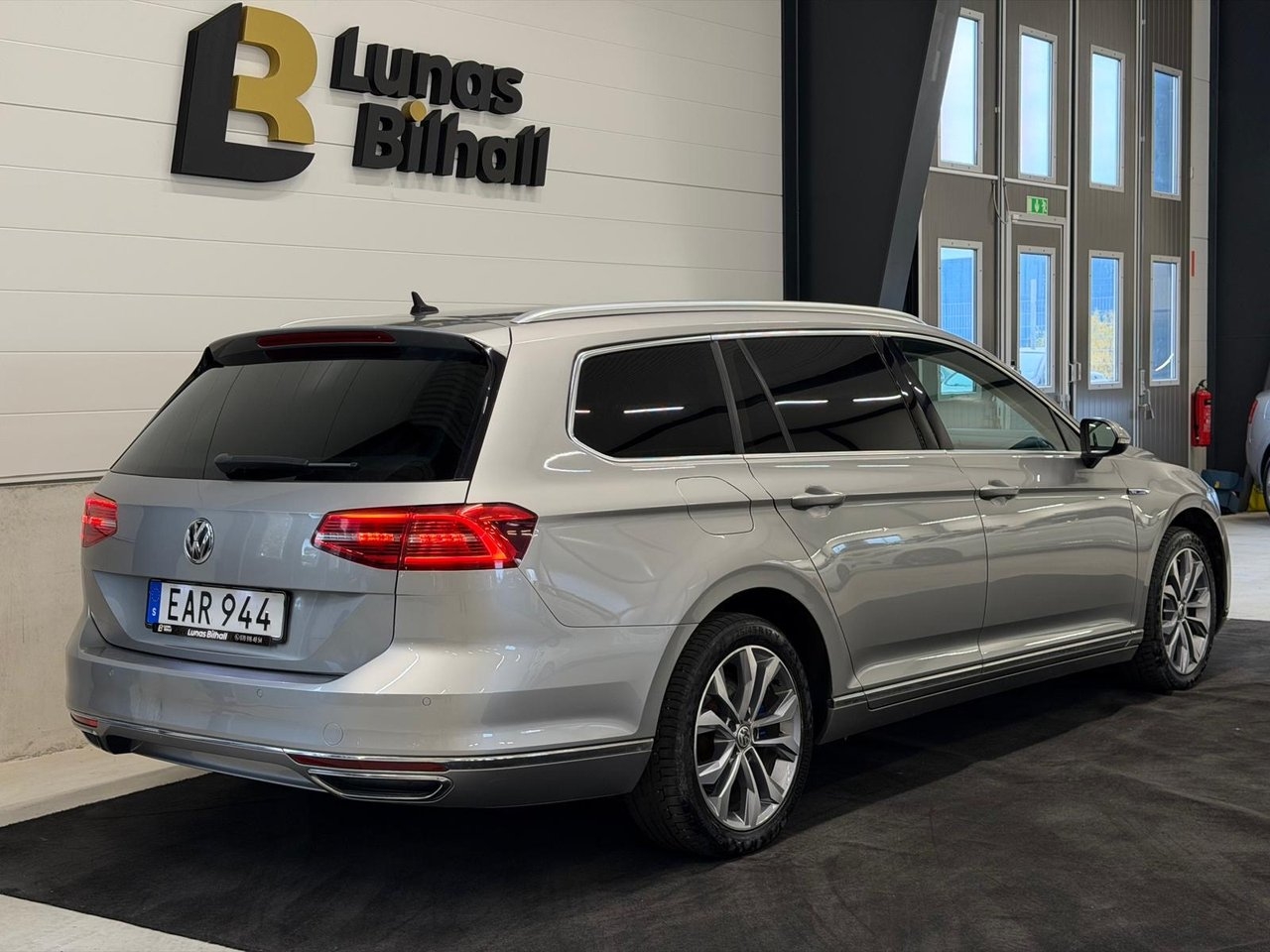 Volkswagen Passat GTE 2017, bild 7/10