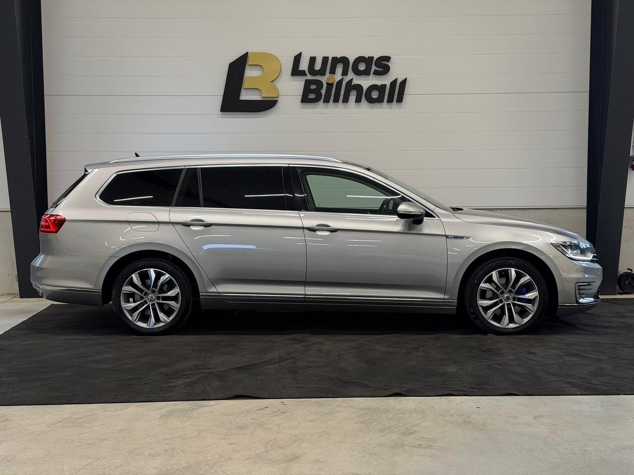 Volkswagen Passat GTE 2017, bild 6/10
