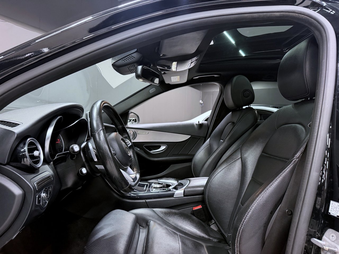 Mercedes-Benz C 220 d AMG 2018, bild 4/10