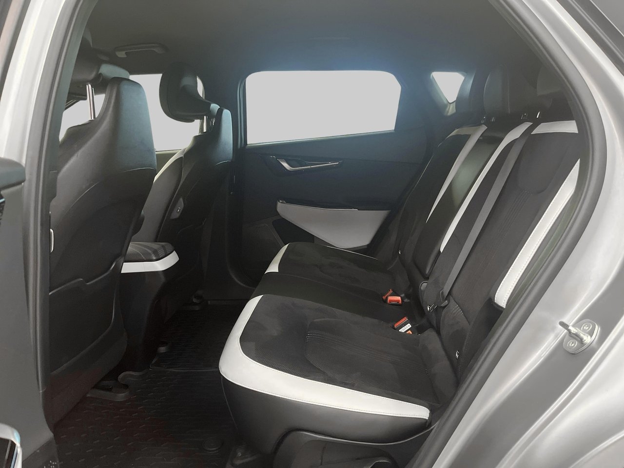 Kia EV6 77.4 kWh GT Line 2023, photo 9/10