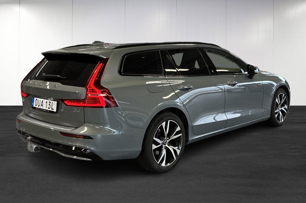 Volvo V60 B4 Diesel Plus Dark 2023, bild 4/10