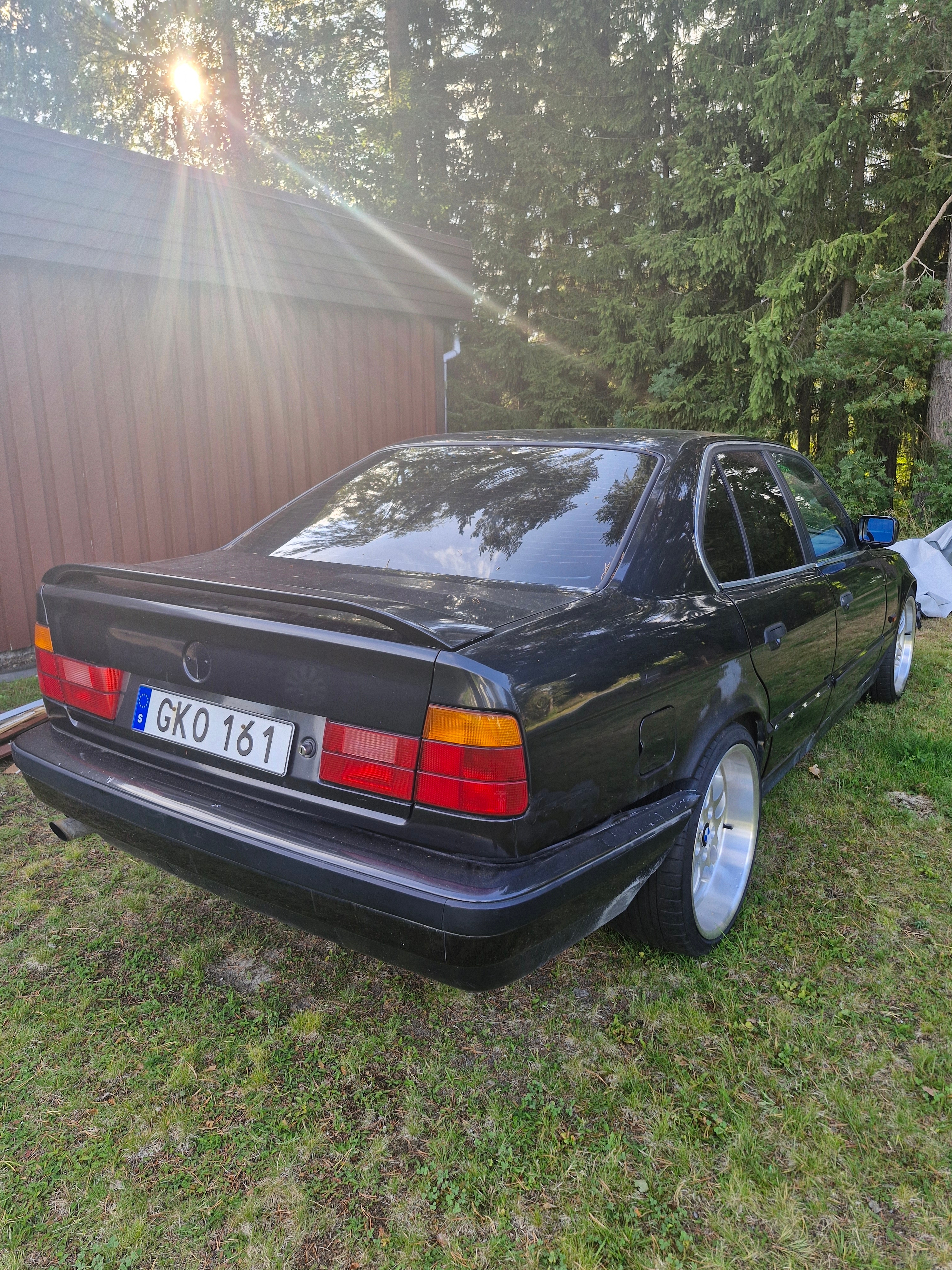 BMW 525i 1992, photo 2/9
