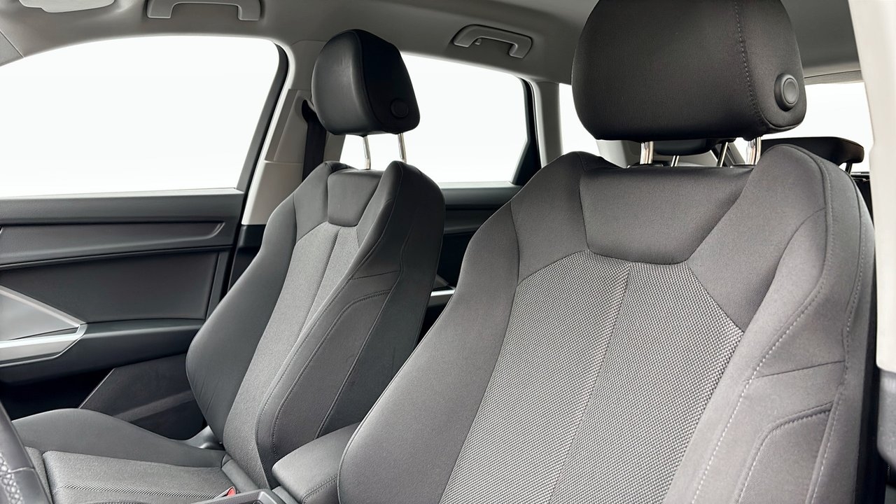 Audi Q3 2024, bild 9/10