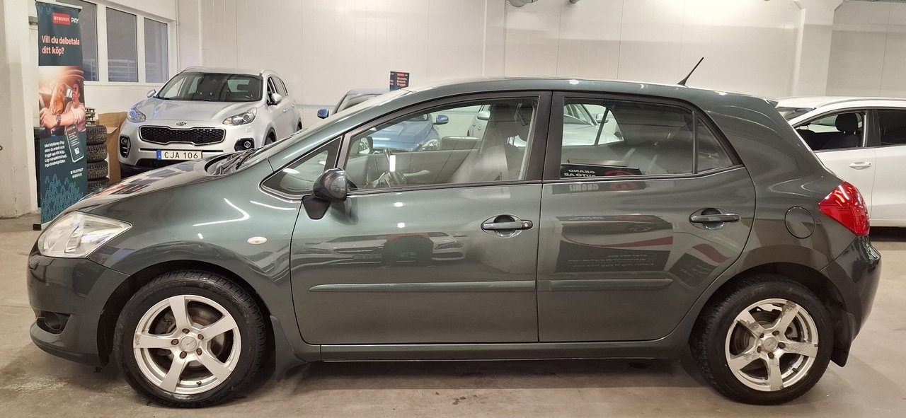 Toyota Auris 1.6 2008, kuva 7/10