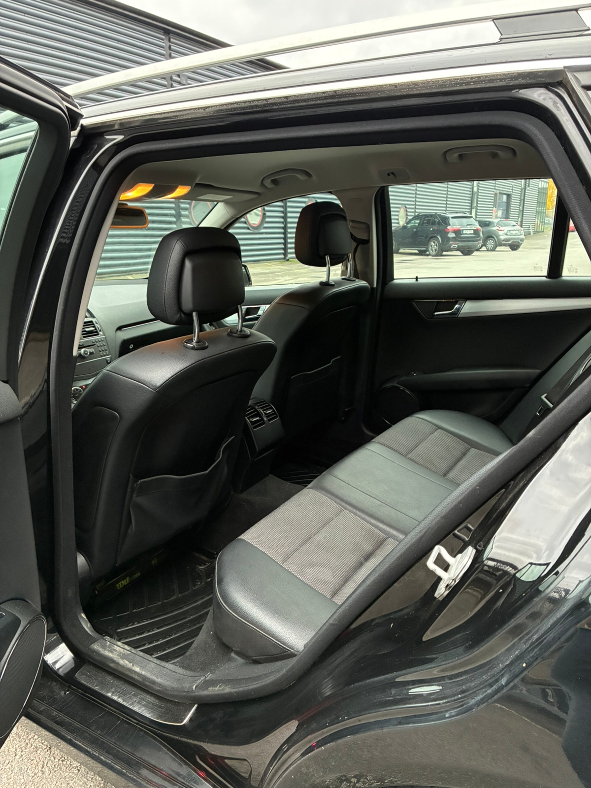 Mercedes-Benz C 220 CDI 2011, bild 7/8