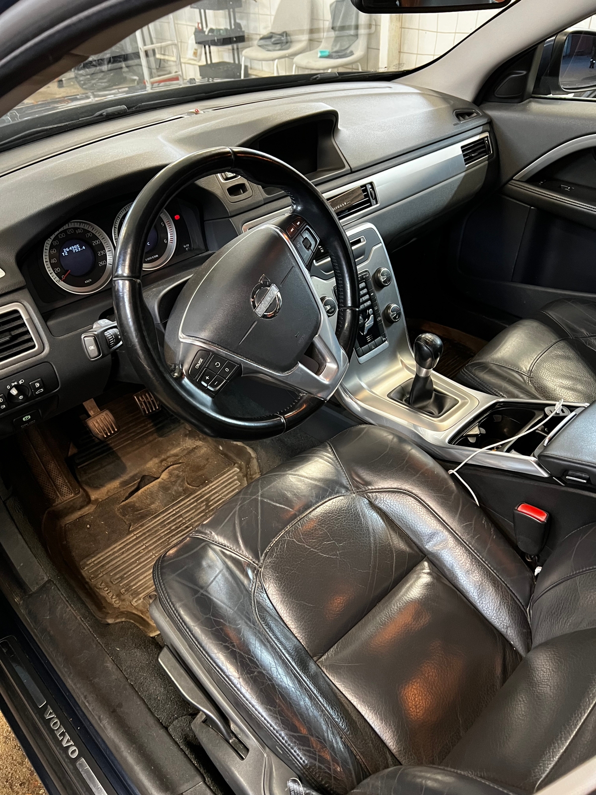 Volvo V70 2013, bild 7/8