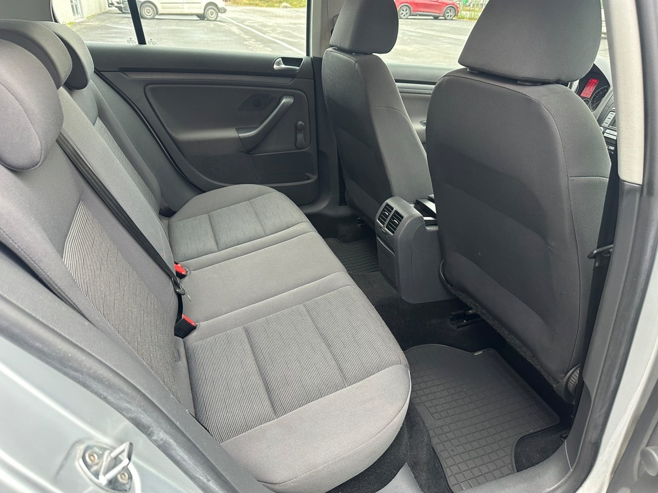 Volkswagen Golf 1.6 Trendline 2008, bild 9/10