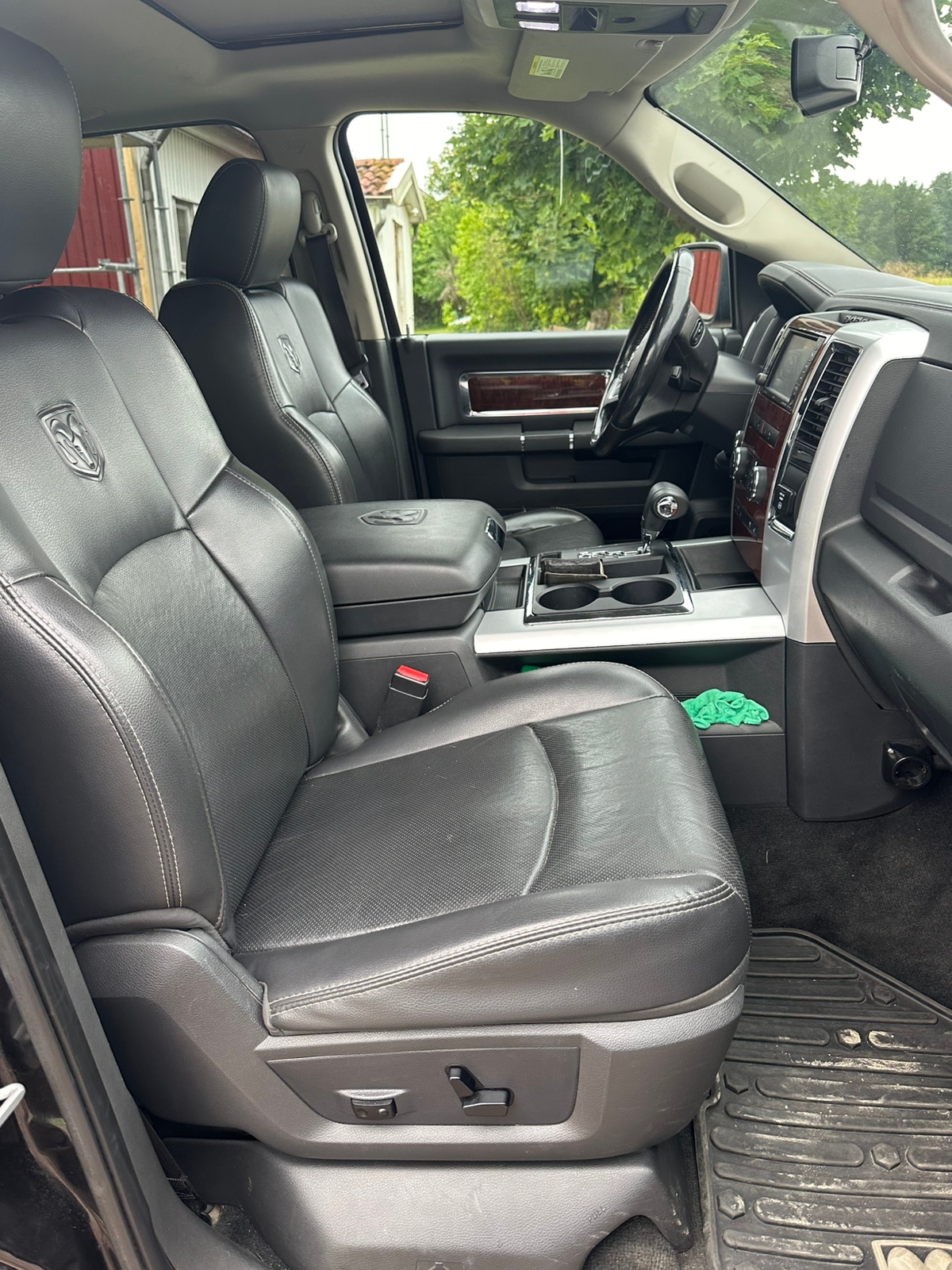 RAM 1500 2011, bild 6/7