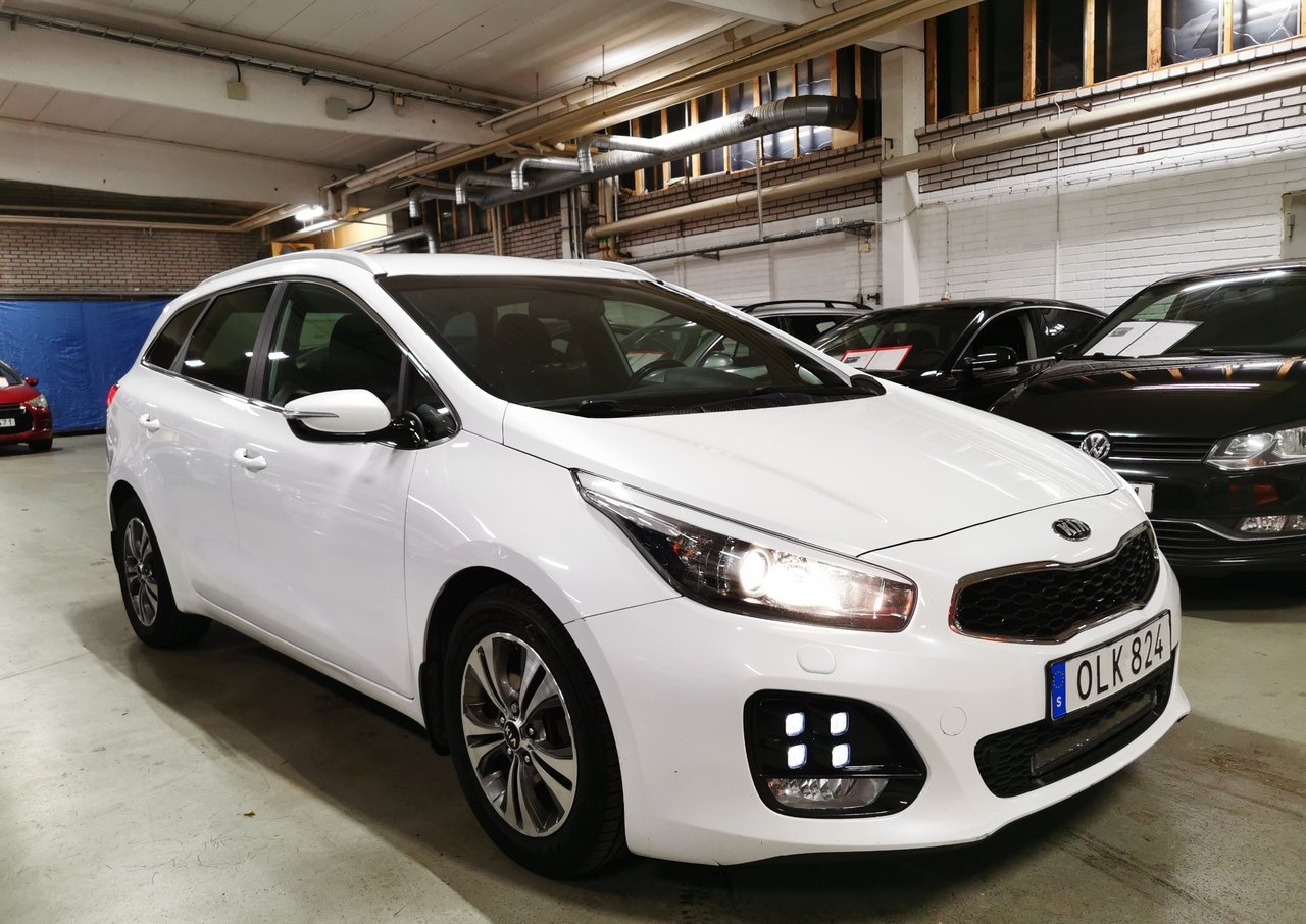 Kia Ceed 1.6 CRDi 136 GT Line 2016, bild 2/10