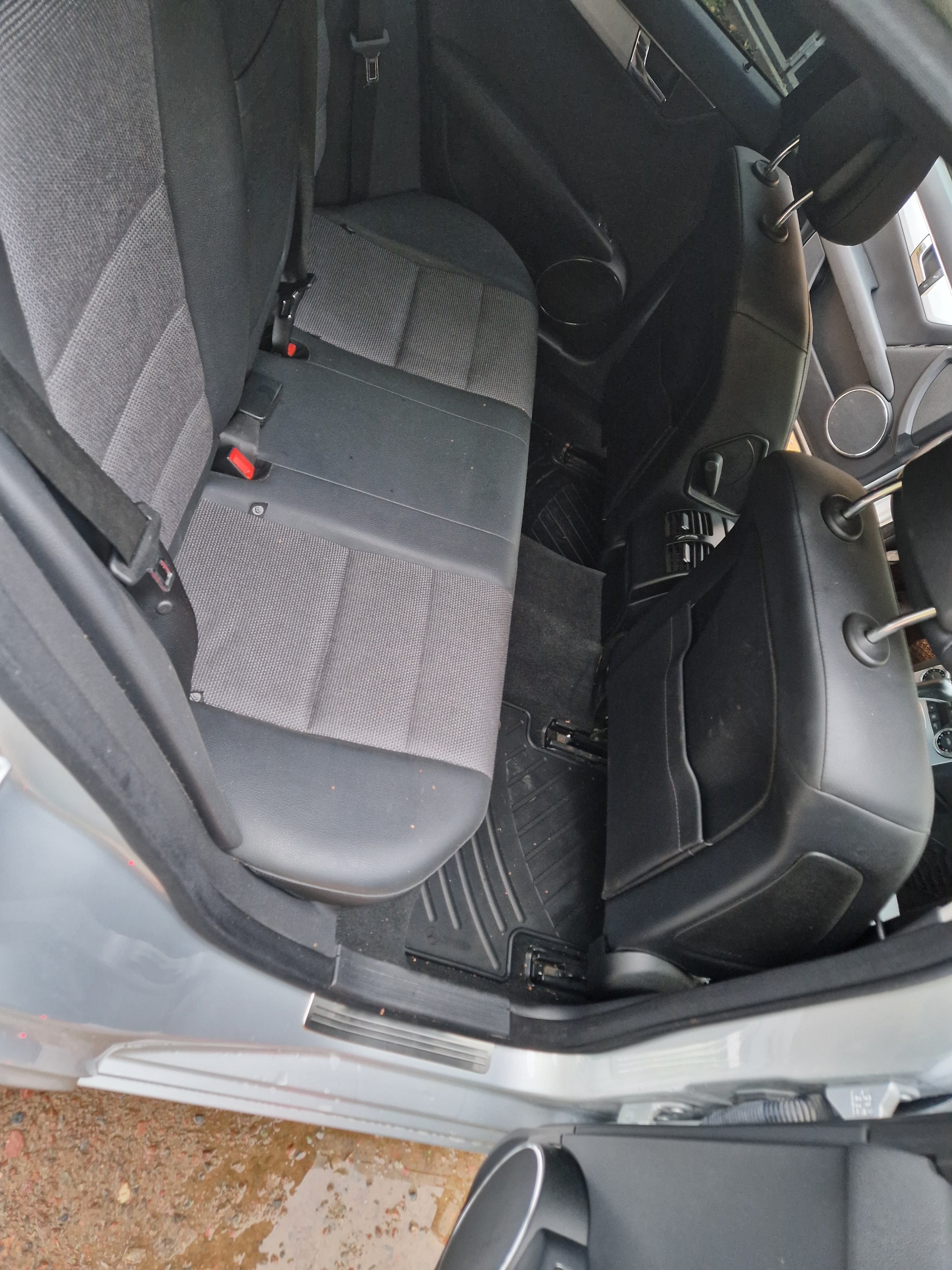 Mercedes-Benz C 220 CDI 2011, bild 4/10