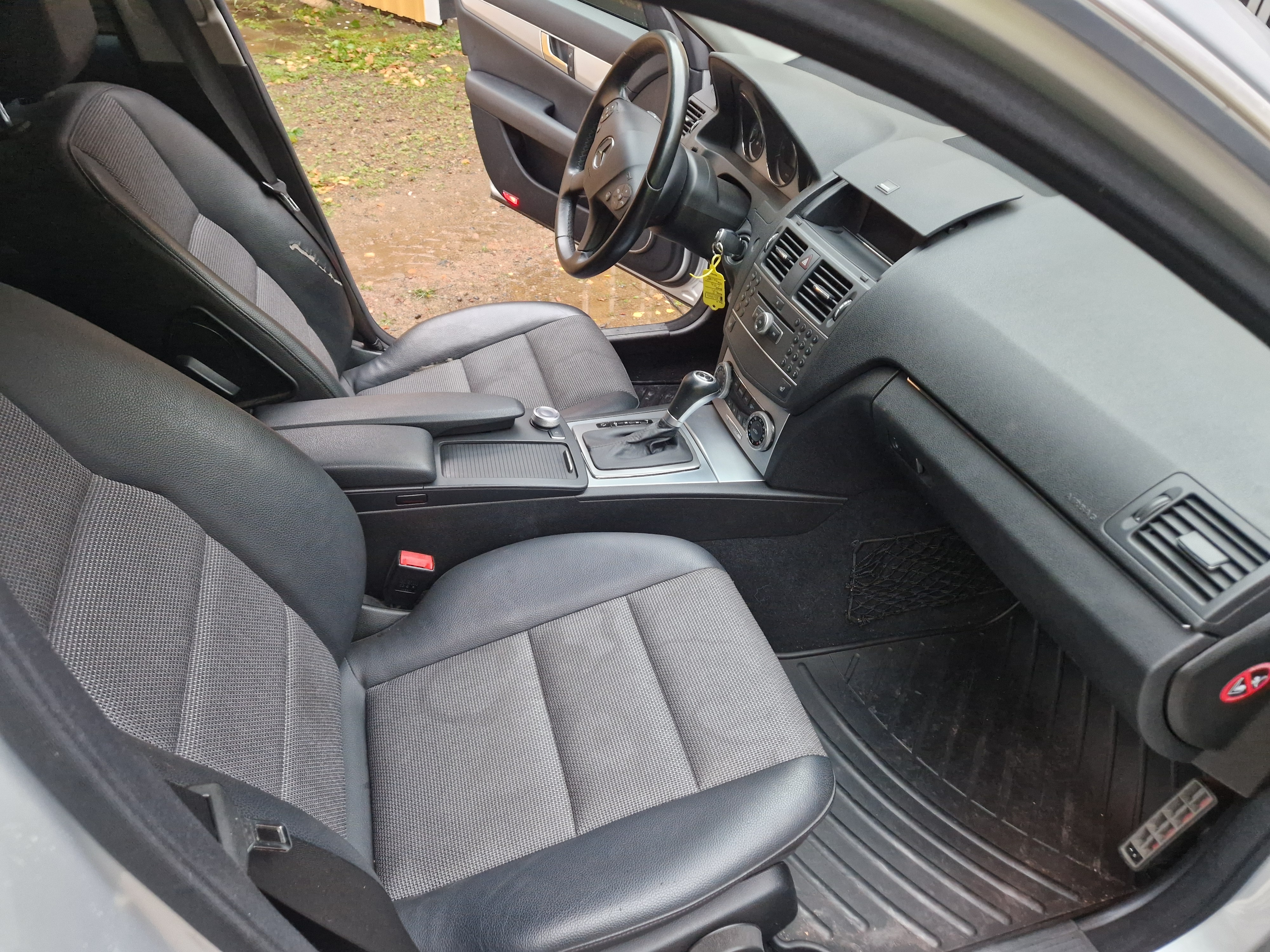 Mercedes-Benz C 220 CDI 2011, bild 3/10