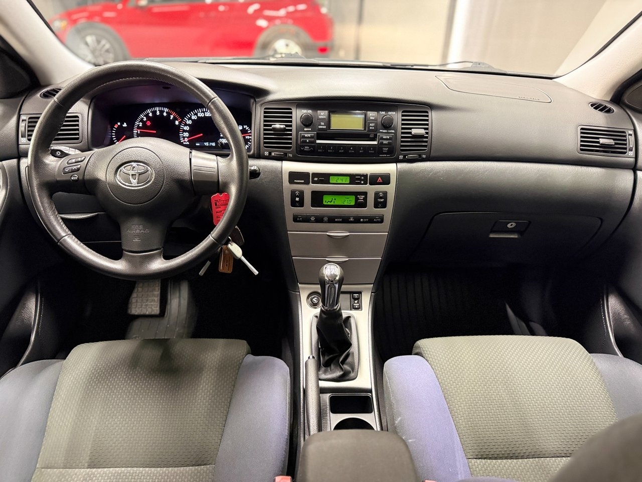 Toyota Corolla 1.6 2006, bild 9/10