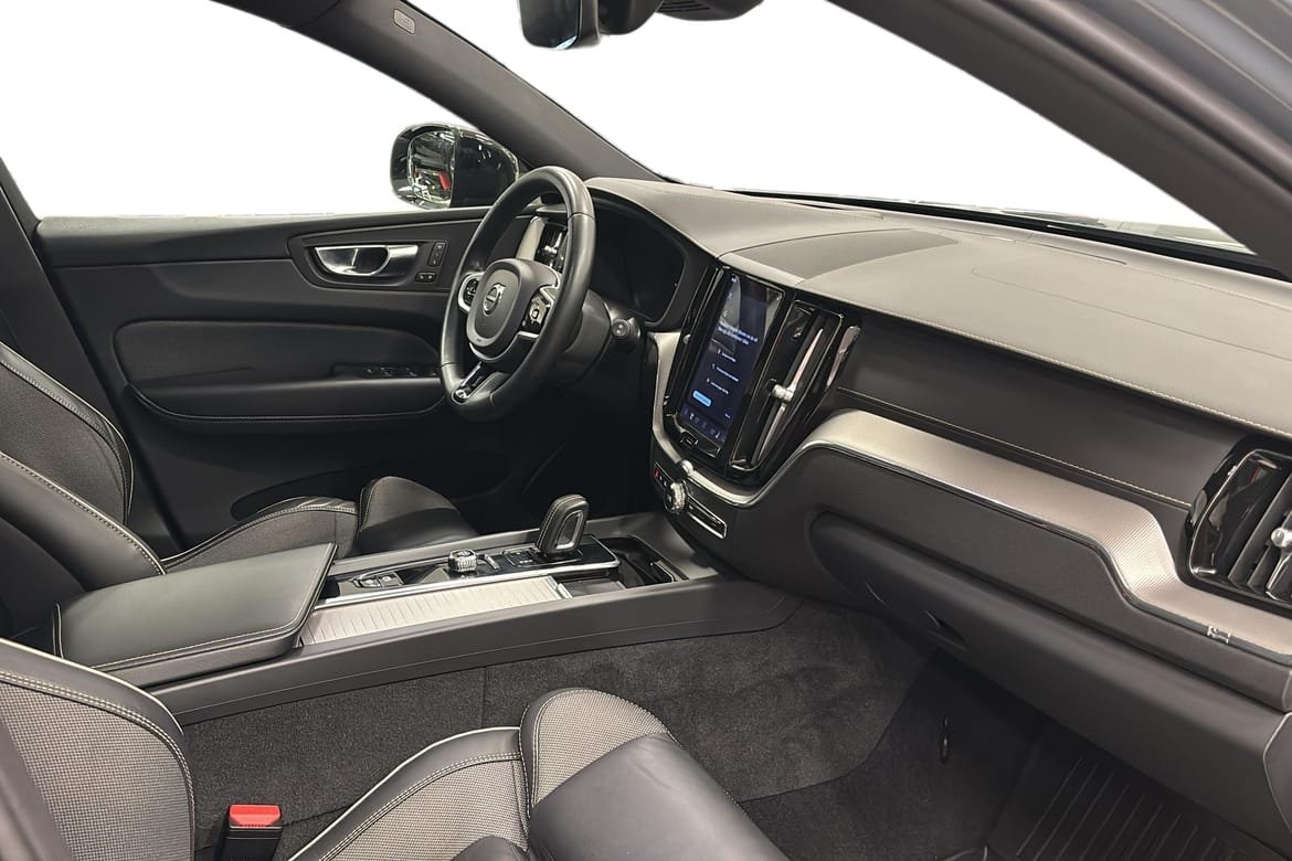Volvo XC60 T8 R Design 2022, bild 4/10
