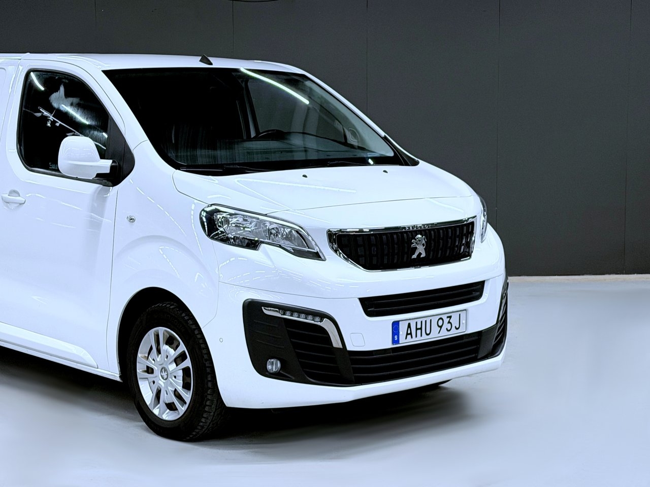 Peugeot Expert BlueHDi 120 S&S 2021, photo 9/10