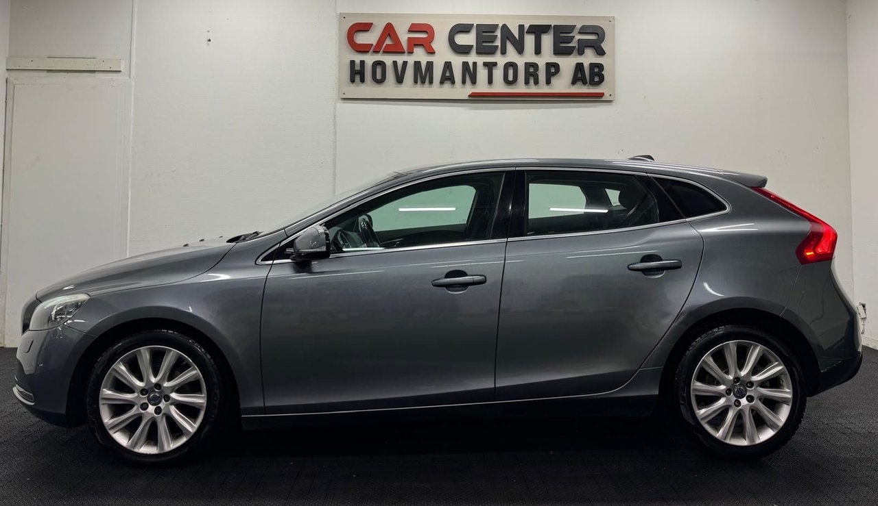 Volvo V40 D2 Momentum 2015, bild 2/10