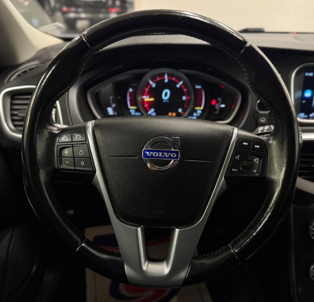 Volvo V40 D2 Momentum 2015, bild 7/10