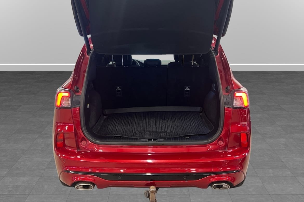 Ford Kuga 2.0 EcoBlue ST-Line X 2020, kuva 9/9
