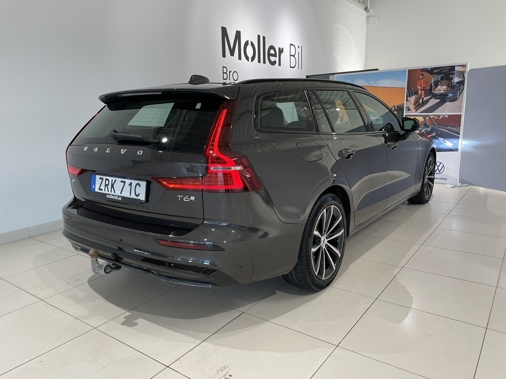 Volvo V60 Plus Dark 2024, bild 9/10