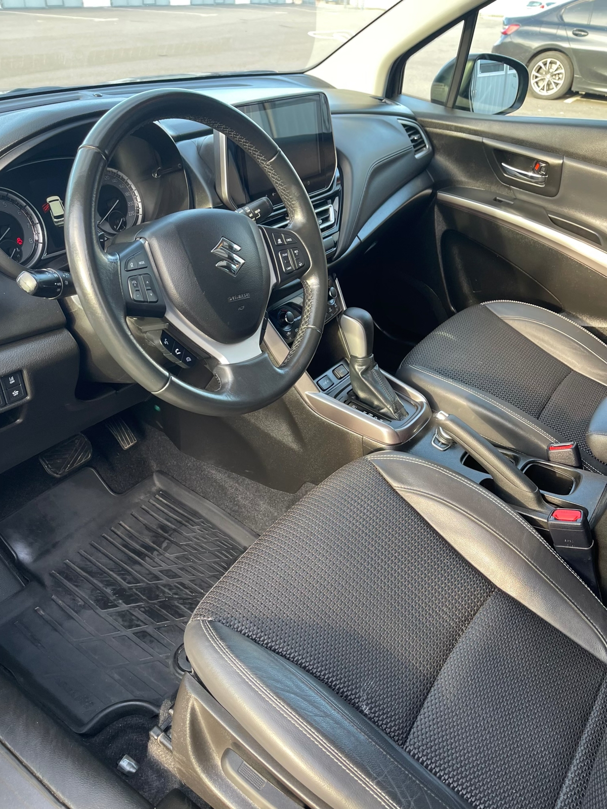 Suzuki S-Cross 1.4 Boosterjet Hybrid 2022, bild 4/7