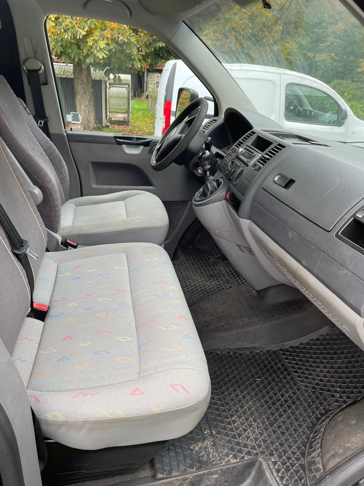 Volkswagen Transporter 1.9 TDI DPF 2007, bild 3/4