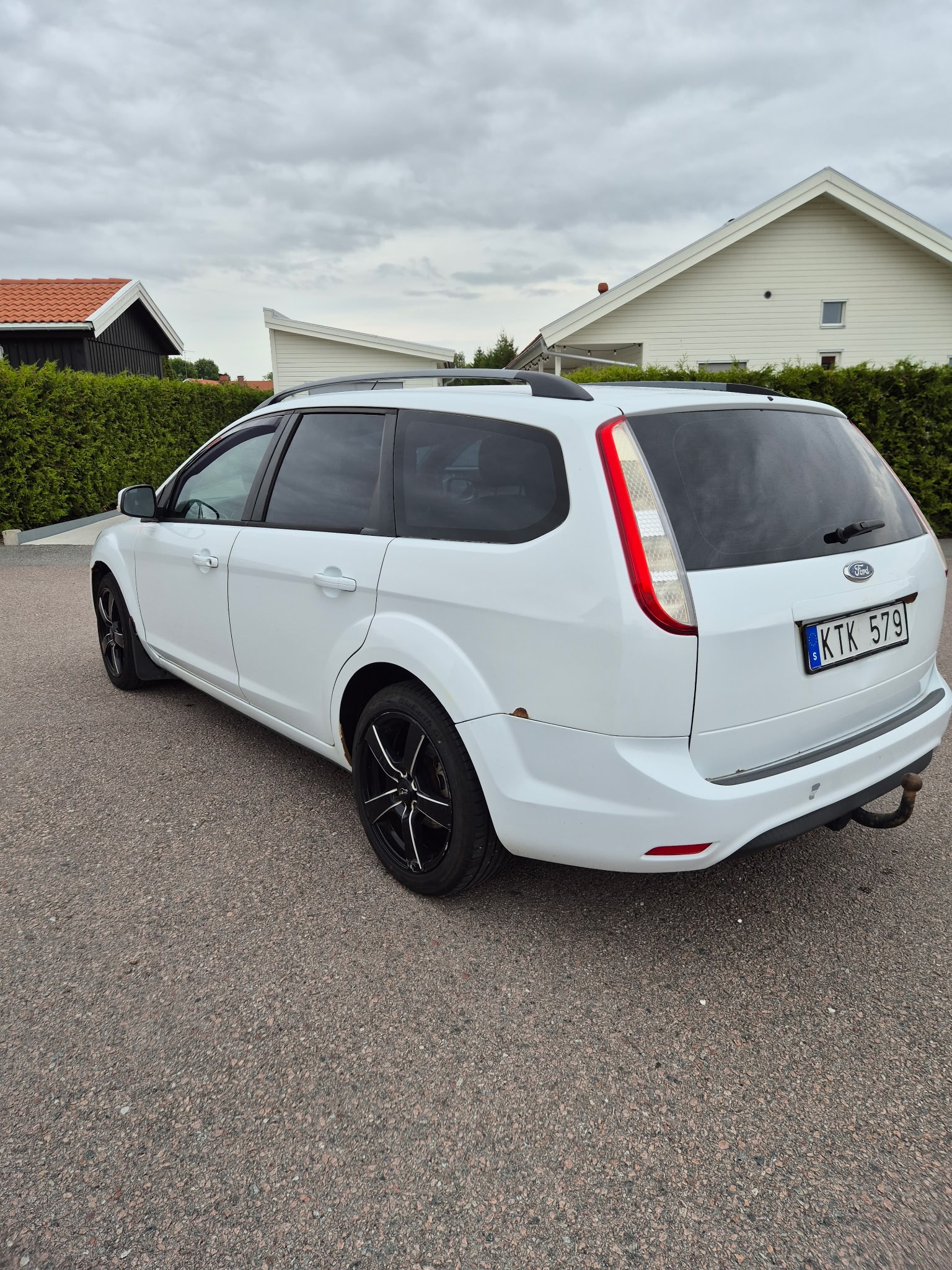Ford Focus 2010, bild 2/9
