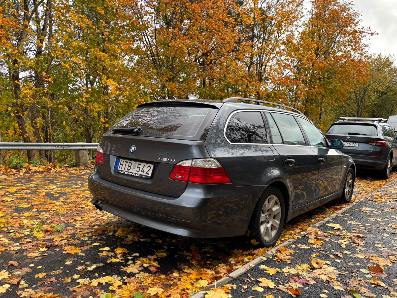 BMW 525i 2009, bild 3/7