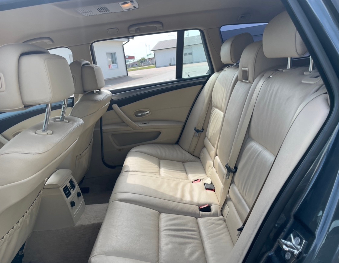 BMW 525i 2009, bild 6/7
