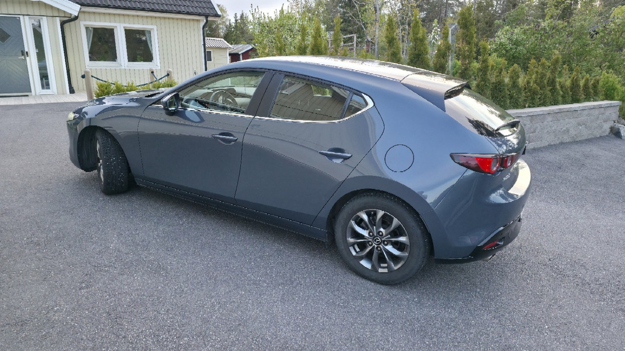 Mazda 3 2.0 e-SKYACTIV-G Hybrid 2019, bild 2/5