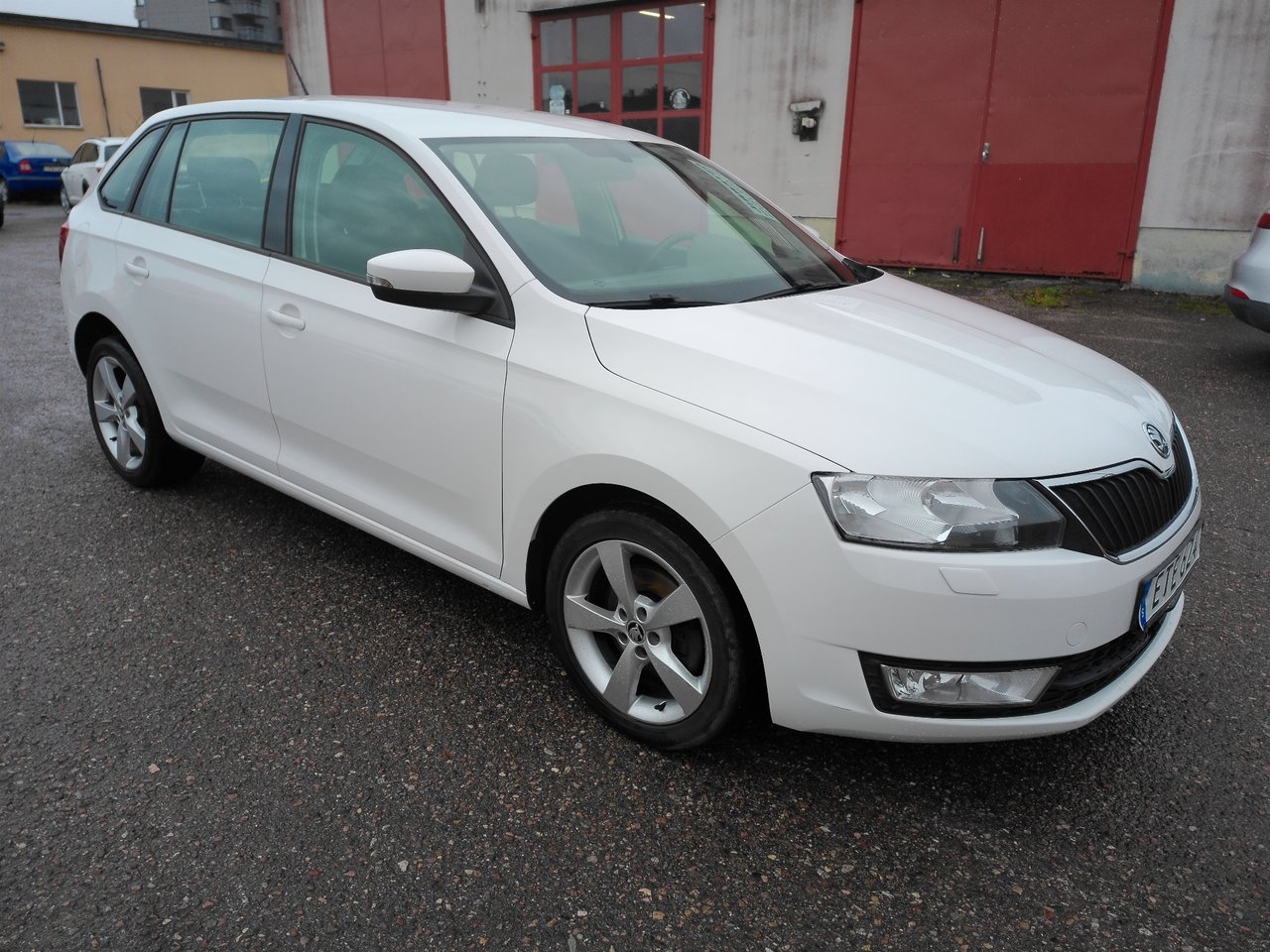Skoda Rapid 1.2 TSI 2016, bild 2/10