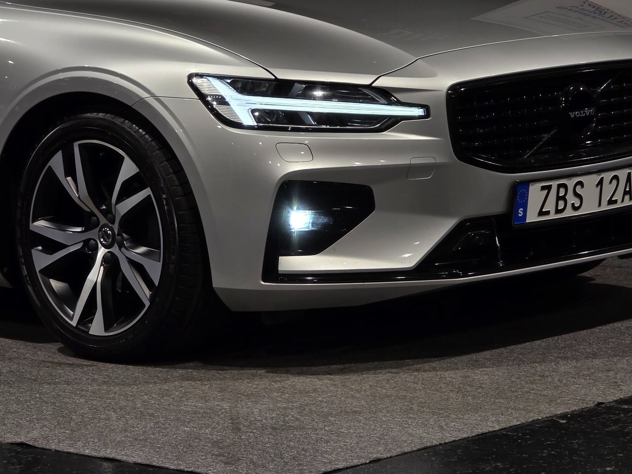 Volvo V60 T4 R Design 2020, bild 7/10