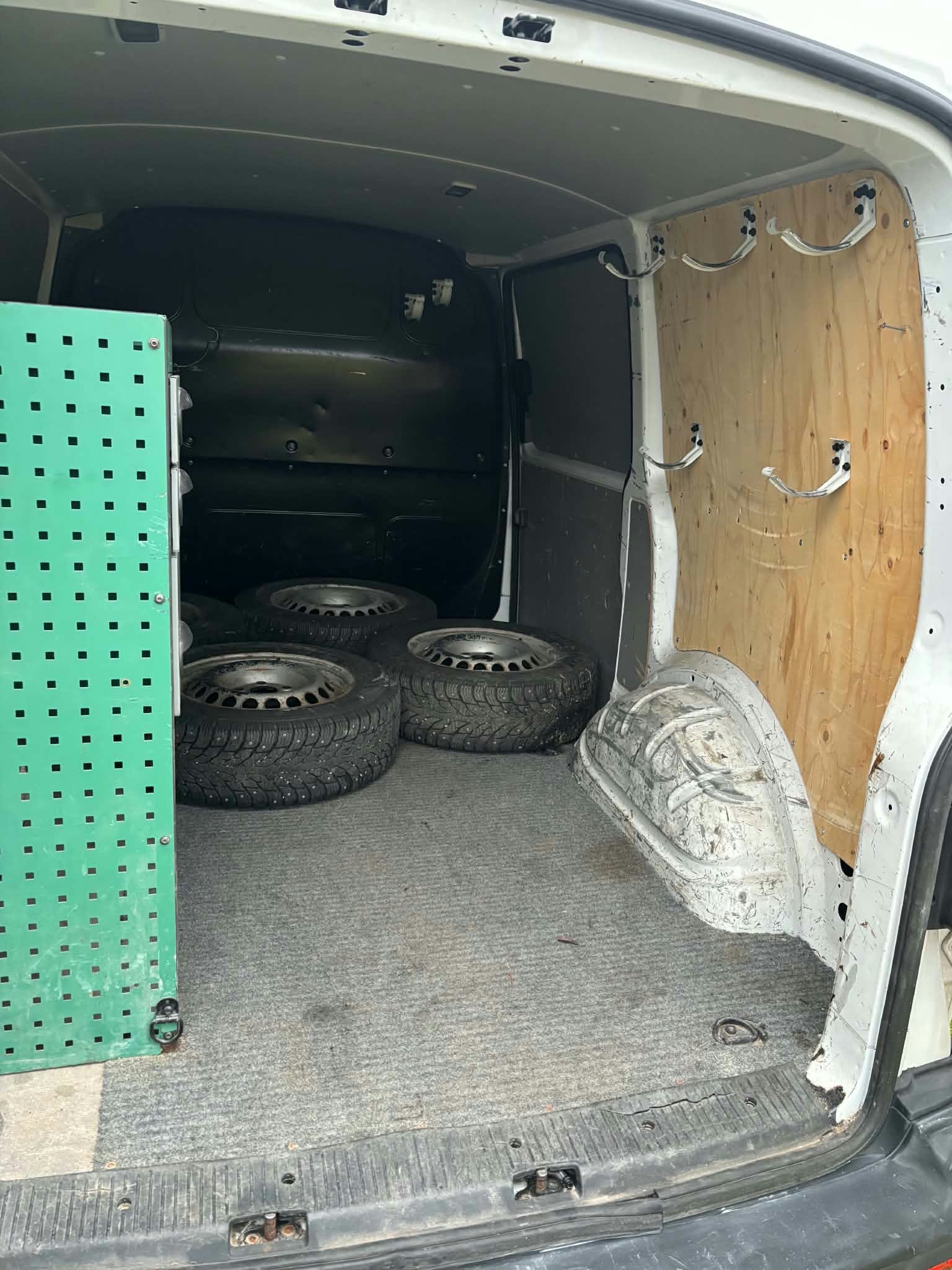 Volkswagen Transporter 2016, bild 2/6