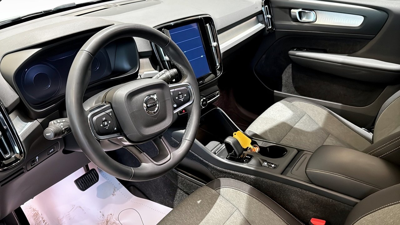 Volvo XC40 B4 Momentum 2022, bild 7/10