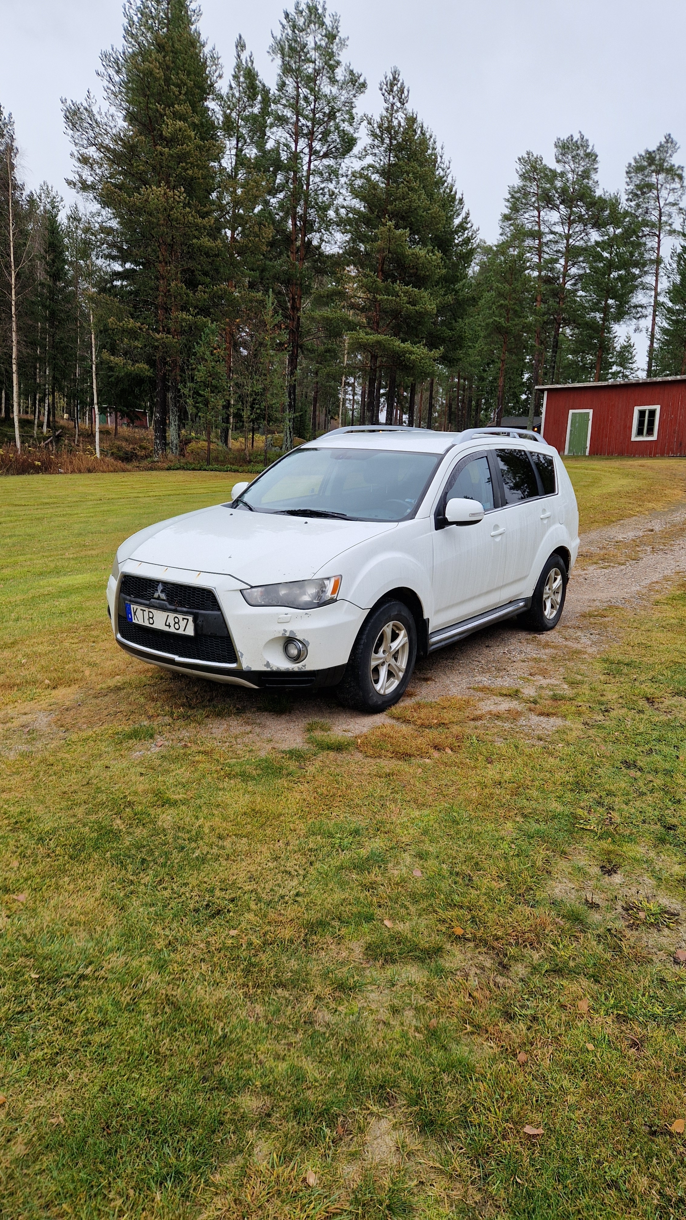 Mitsubishi Outlander 2010, bild 2/6