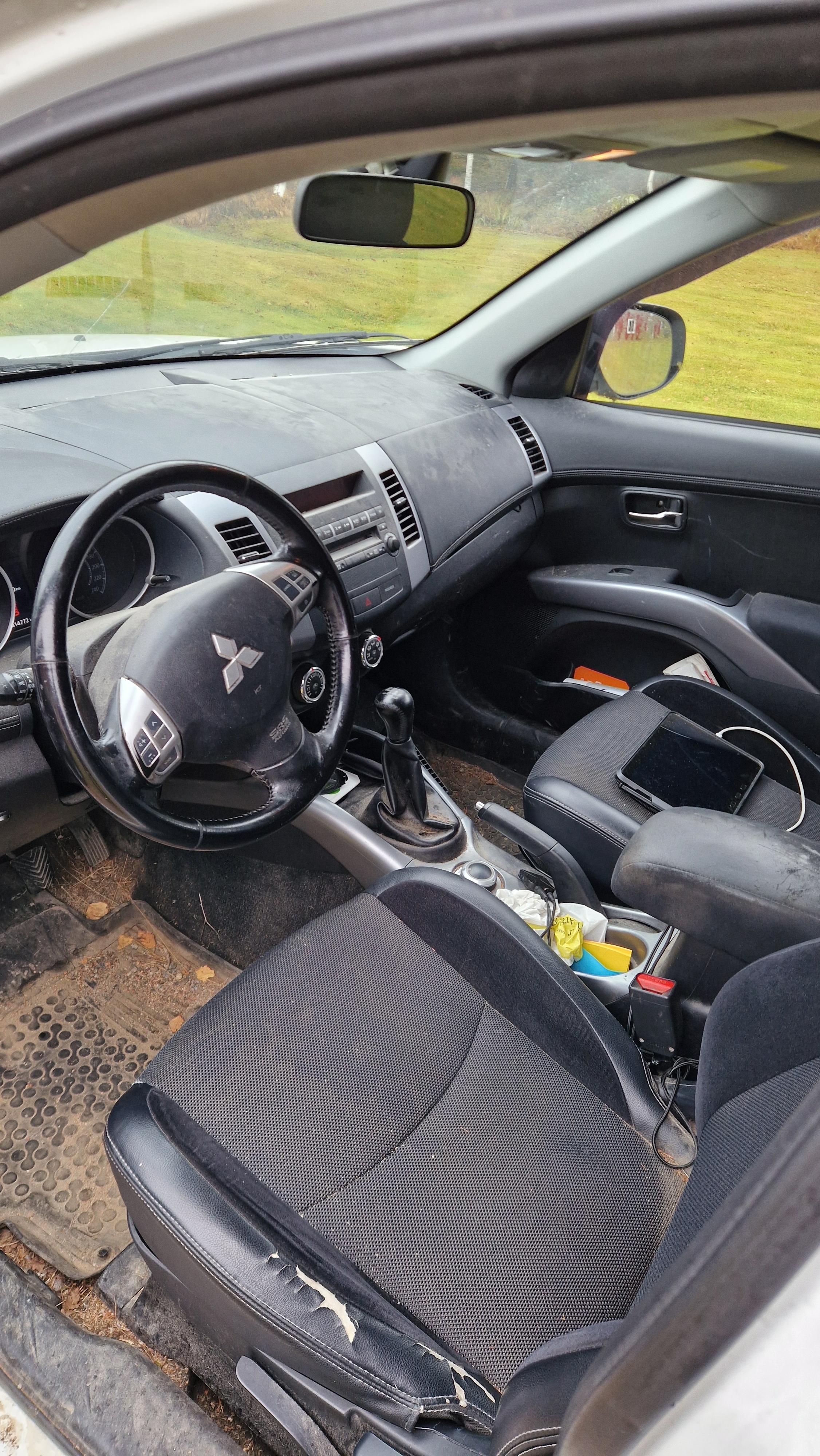Mitsubishi Outlander 2010, bild 6/6