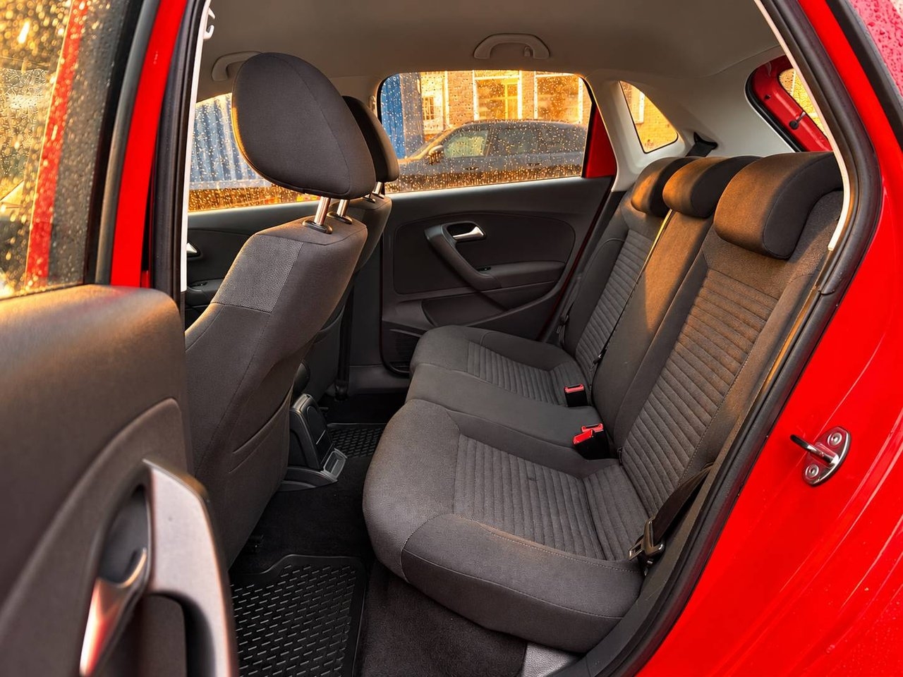 Volkswagen Polo 1.2 TSI 2013, bild 7/10