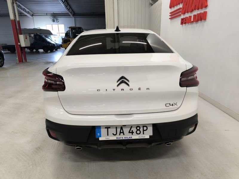 Citroen C4 Shine 2023, photo 5/10