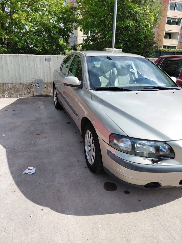 Volvo S60 2.4 2003, bild 2/10