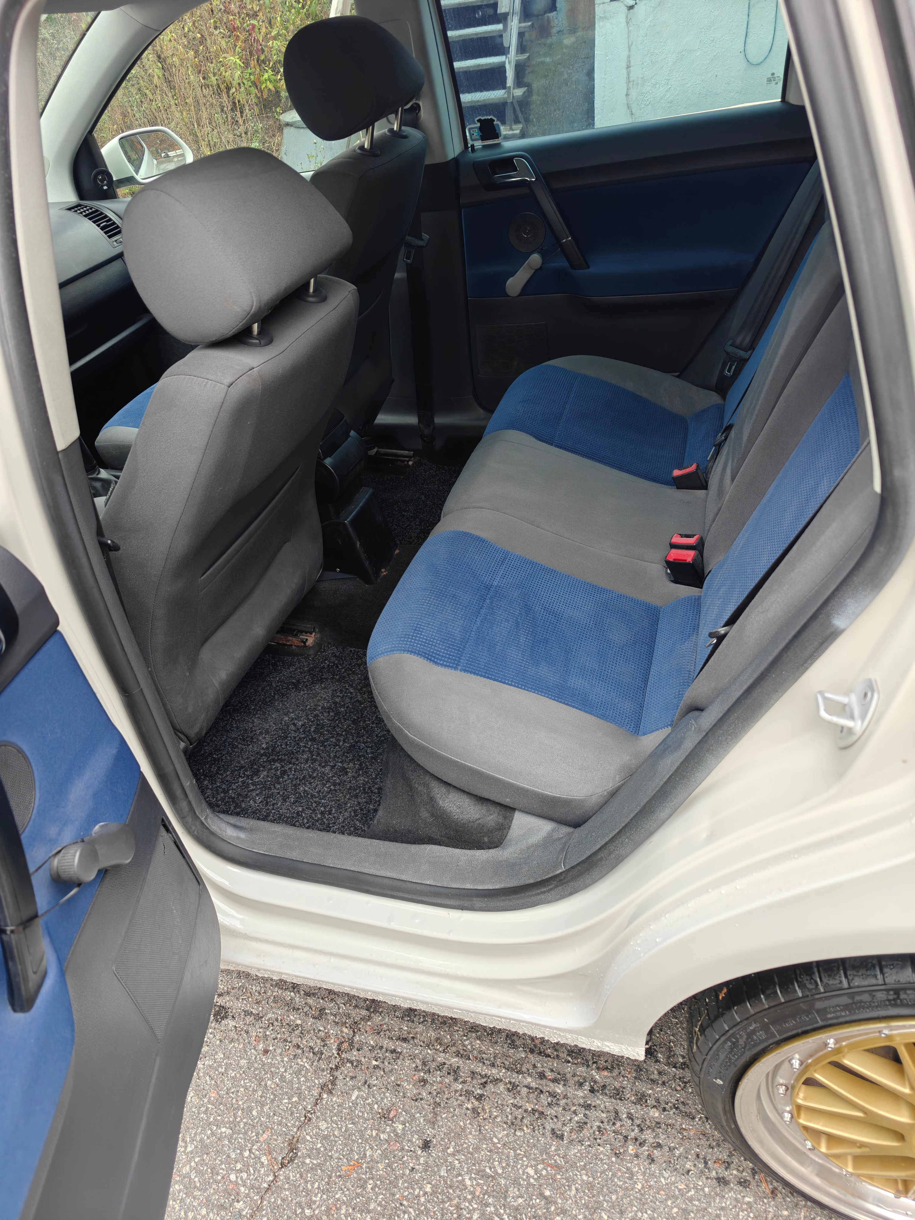 Volkswagen Polo 1.4 TDI DPF 2009, bild 7/8