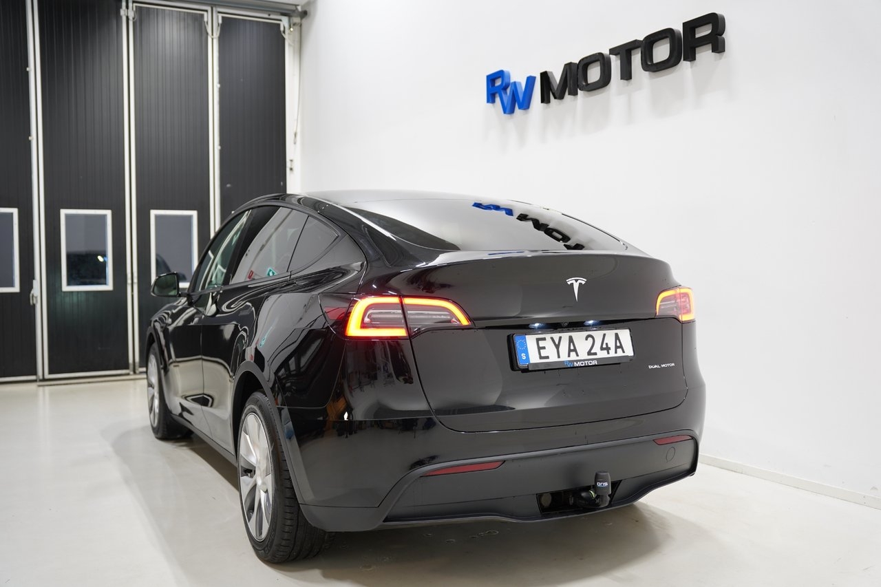 Tesla Model Y 2024, photo 6/10