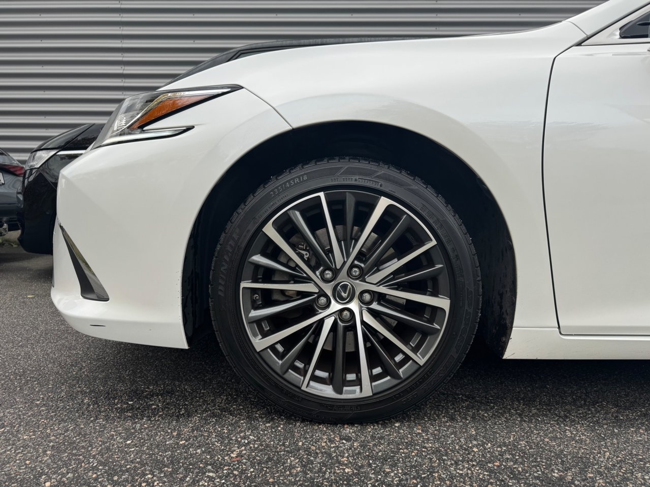Lexus ES 300h Executive 2023, bild 9/10