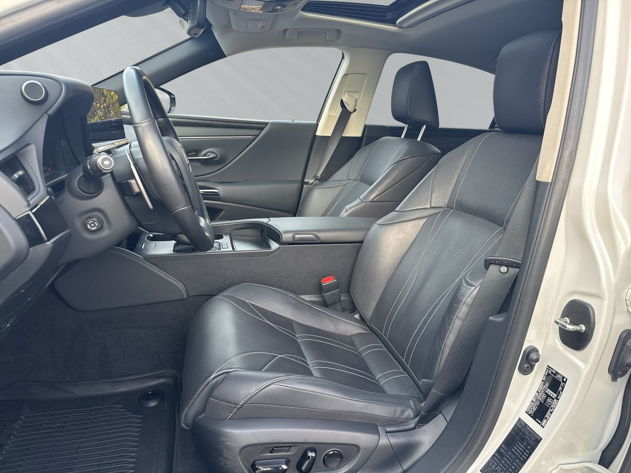 Lexus ES 300h Executive 2023, bild 10/10