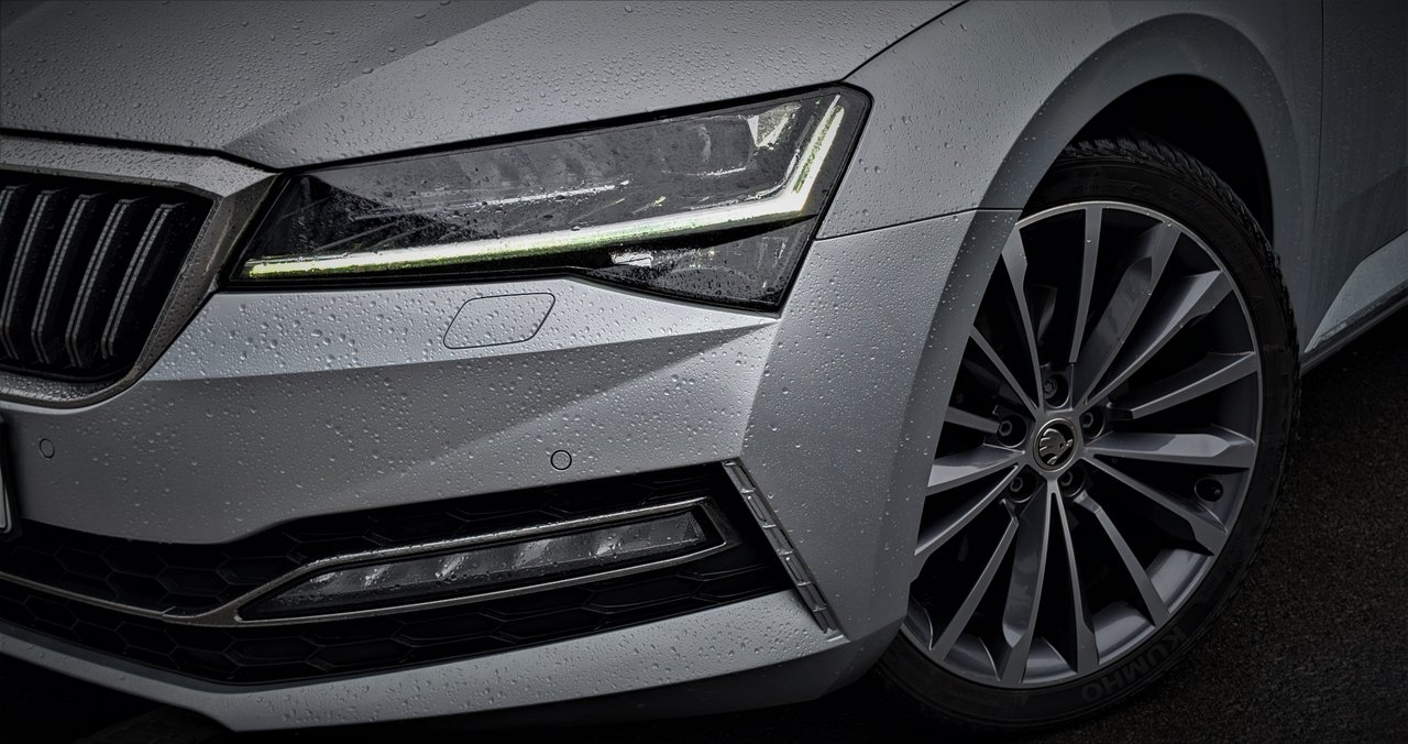 Skoda Superb 2.0 TDI L&K Business 2022, bild 7/10