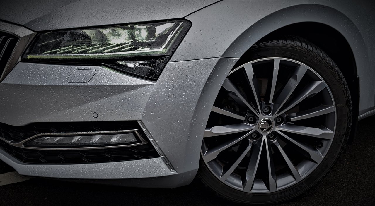 Skoda Superb 2.0 TDI L&K Business 2022, bild 6/10