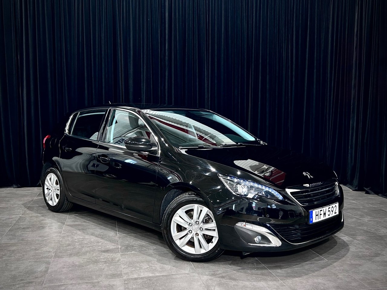 Peugeot 308 BlueHDi 120 Allure 2016, bild 2/10