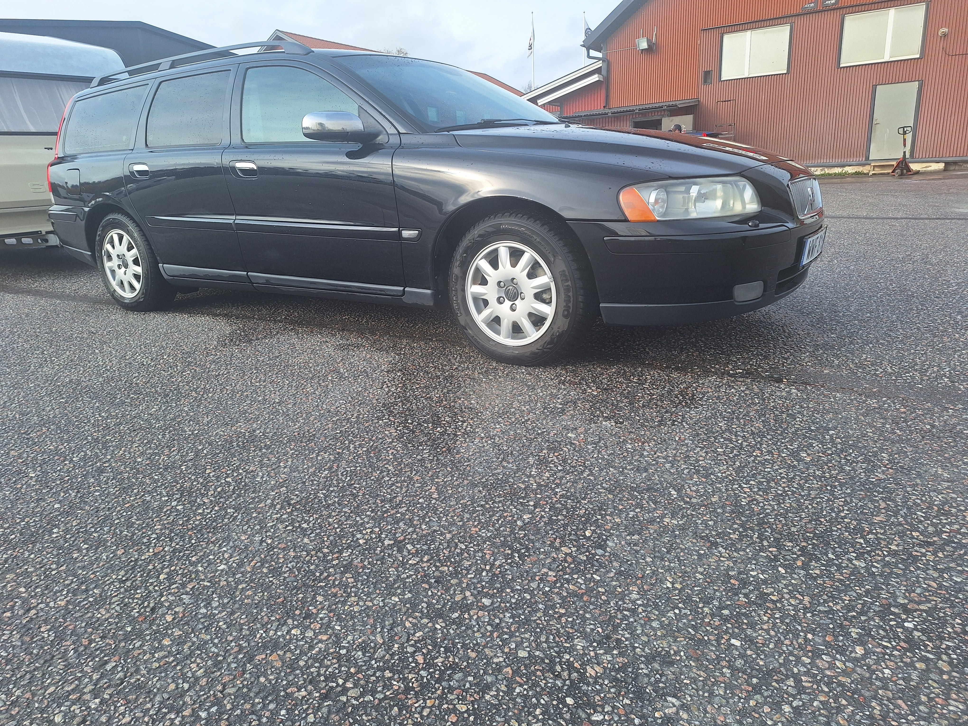 Volvo V70 2.4 2006, photo 2/5
