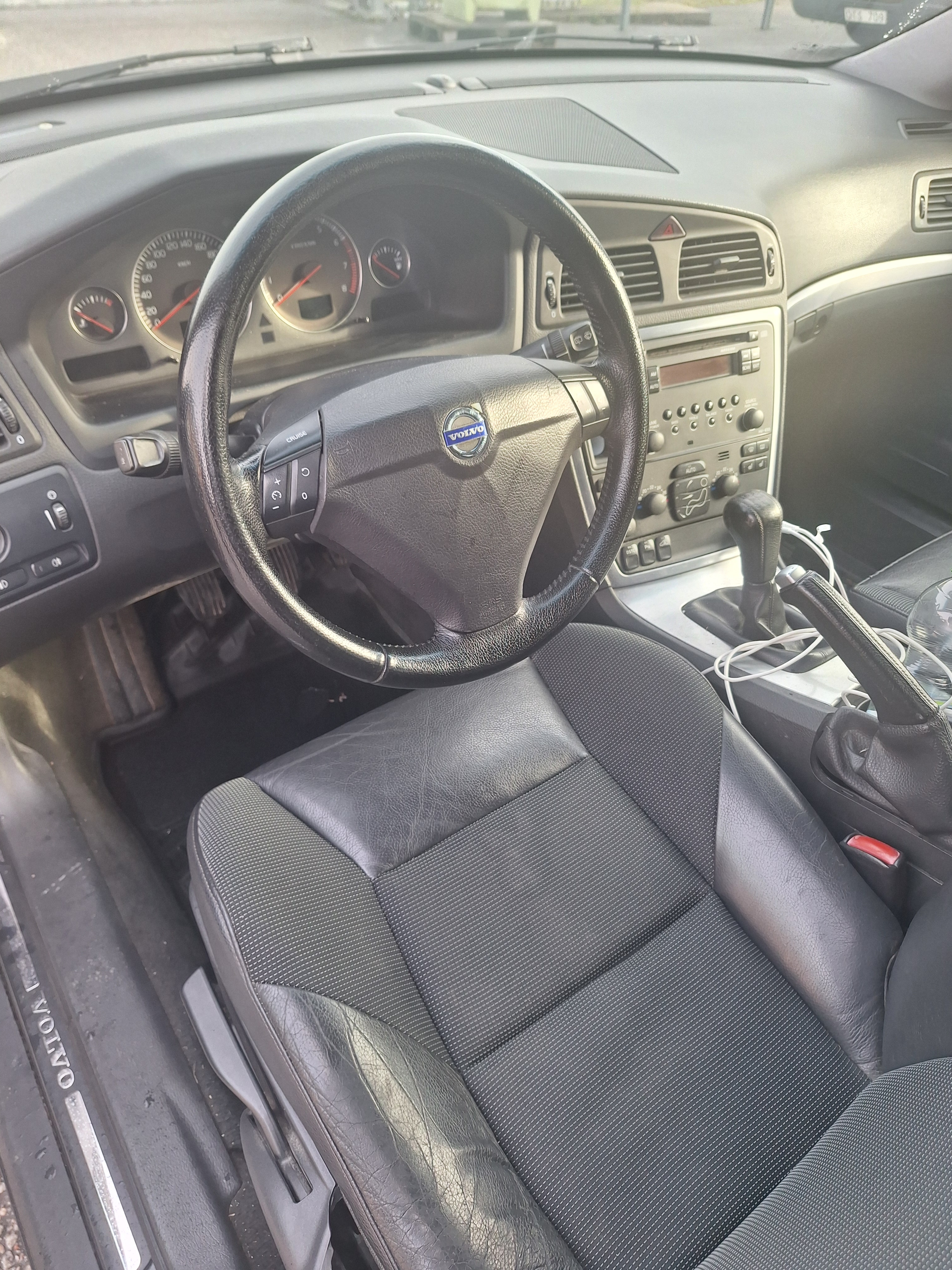 Volvo V70 2.4 2006, photo 3/5